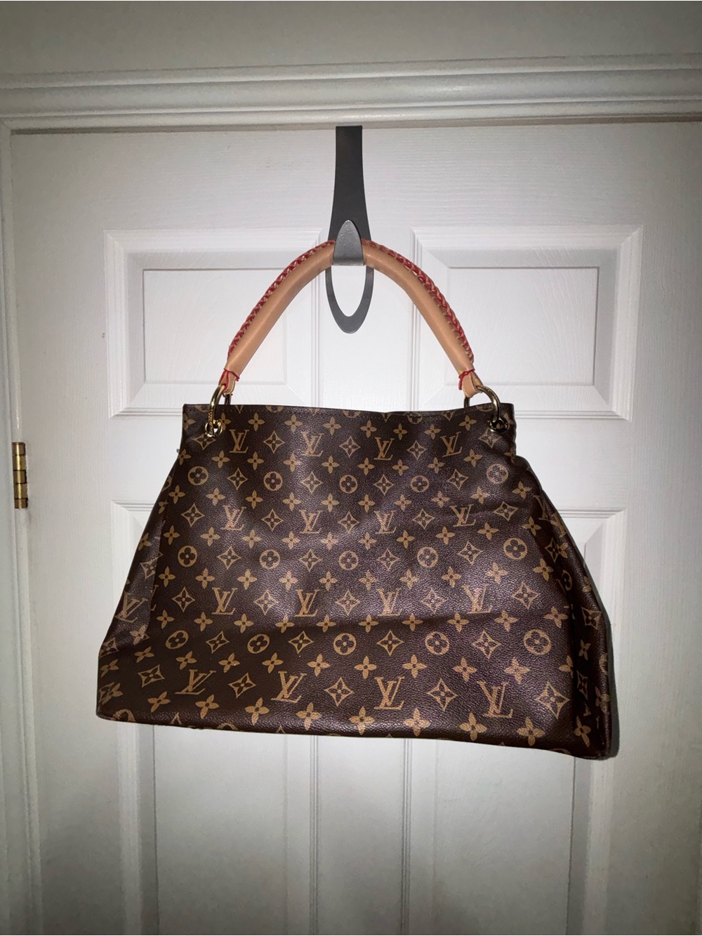 Louis Vuitton Monogram Shoulder Bag with Tan Vachetta Handles